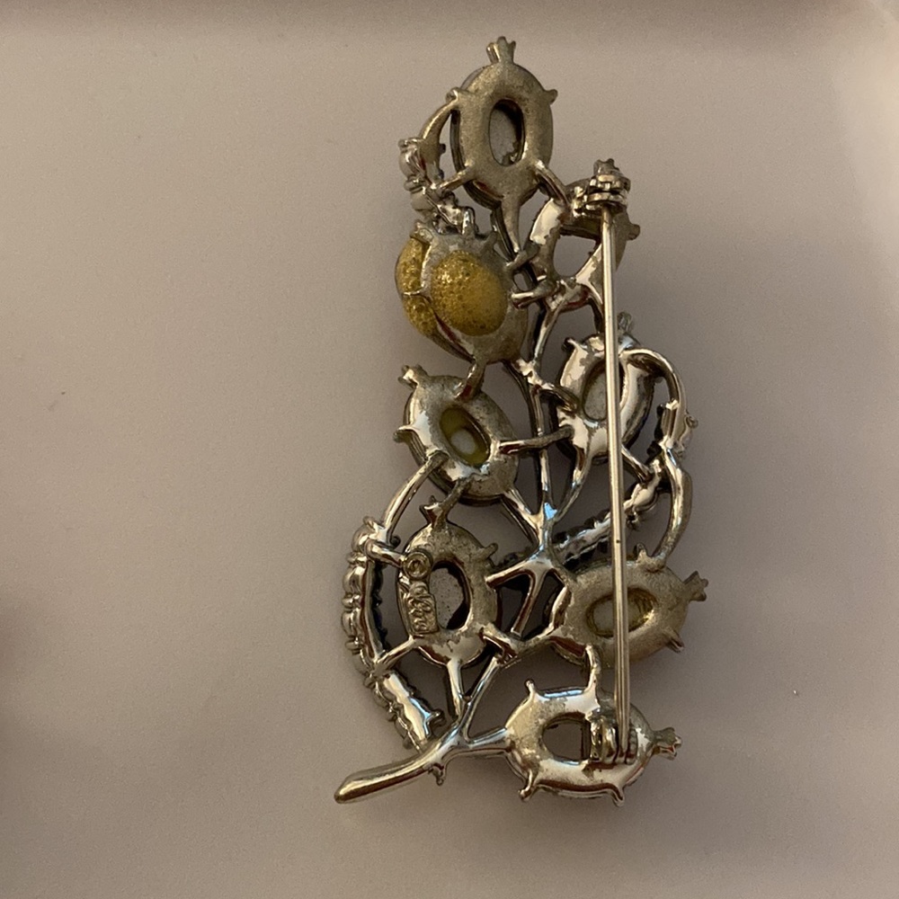 9 Vintage Floral Flower Themed Pins Brooches incl Sarah Coventry Avon Monet - Picture 5 of 16